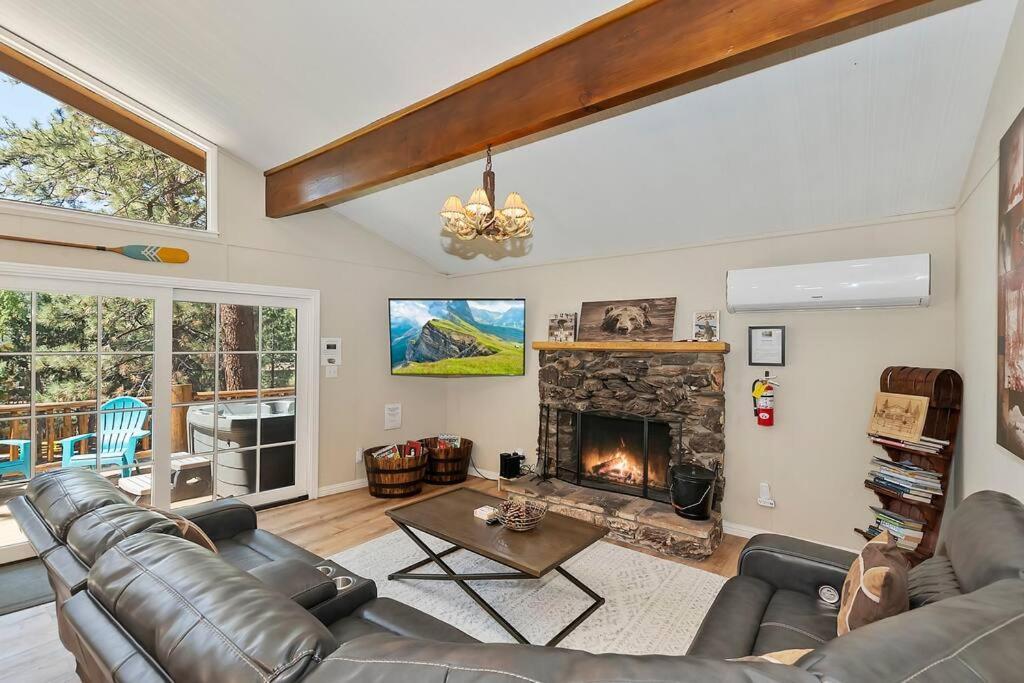 Chalet Monterey W/Hot Tub - Big Decks/Bbq Villa Big Bear Lake Exterior foto