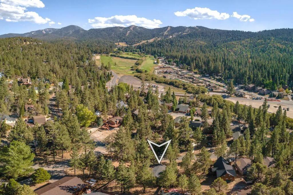 Chalet Monterey W/Hot Tub - Big Decks/Bbq Villa Big Bear Lake Exterior foto