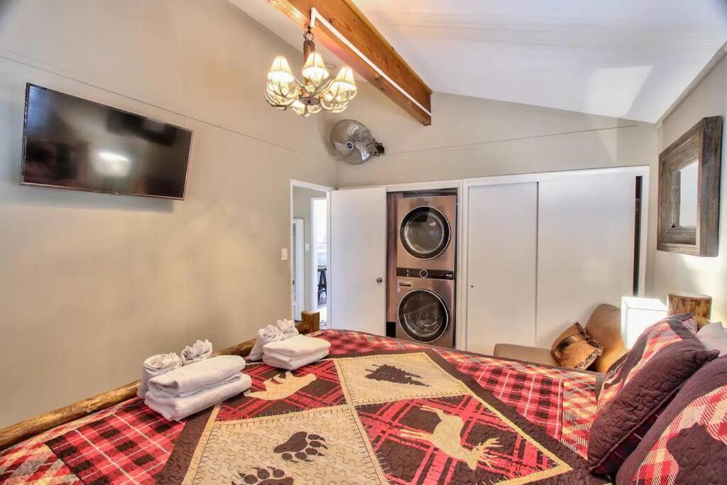Chalet Monterey W/Hot Tub - Big Decks/Bbq Villa Big Bear Lake Exterior foto