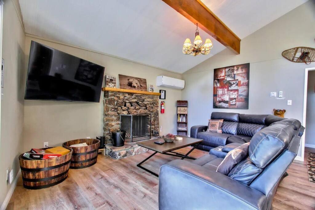 Chalet Monterey W/Hot Tub - Big Decks/Bbq Villa Big Bear Lake Exterior foto